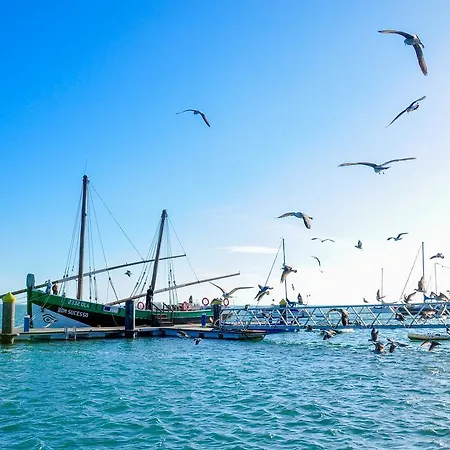 ホステル Stork *